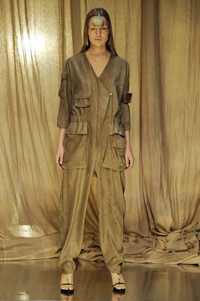 Look 5